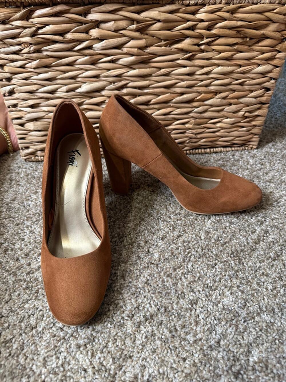 Fioni Brown full suede pumps, 10 665